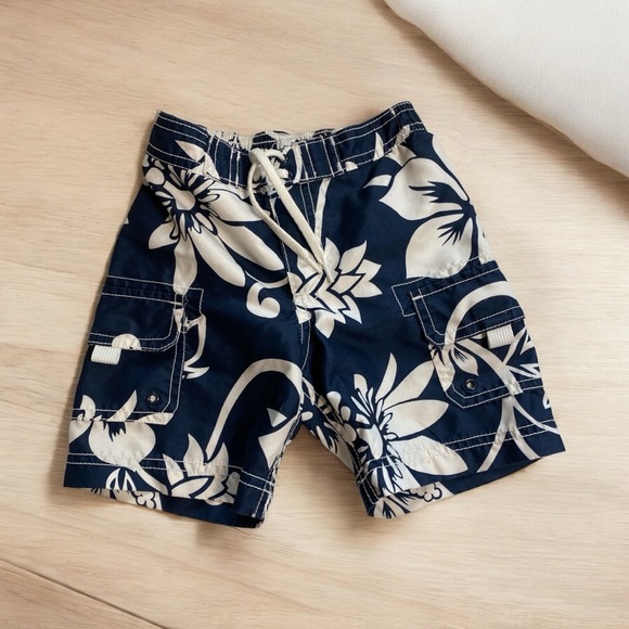 Kids Swim Set - Navy and White swim trunks short & long sleeve rash guards - Picture 4 of 4